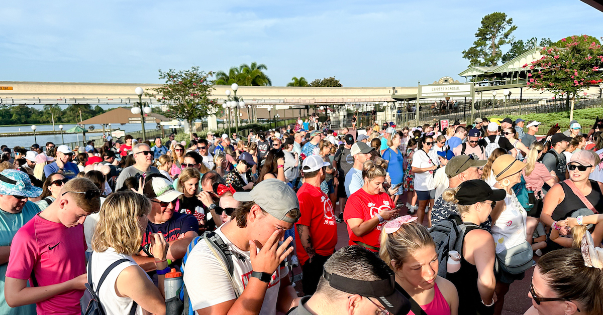 Tips to Beat Magic Kingdom Crowds