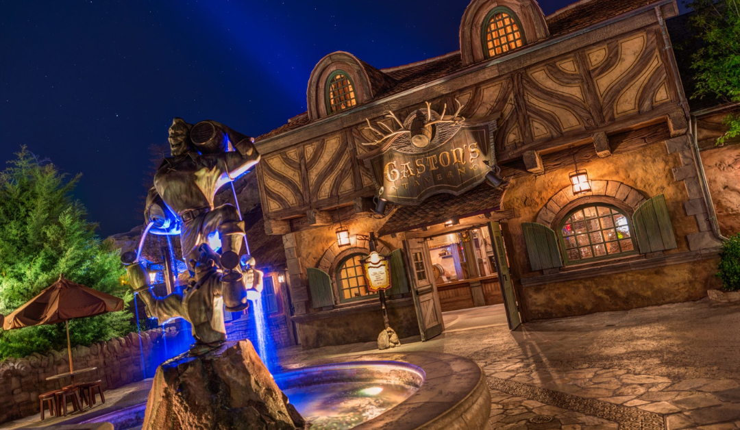 Dining Review: Cinnamon Roll at Gaston’s Tavern