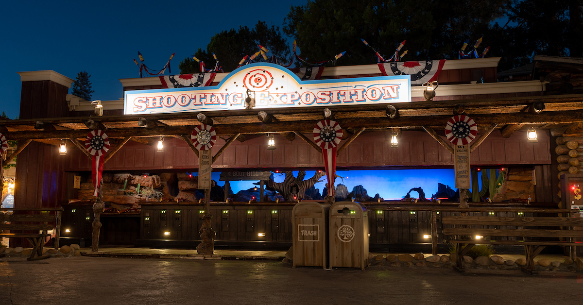 072821_Disneyland_Frontierland_Shooting-Exposition_Night_Jaysen-White (FI) Frontierland Shootin' Exposition at Disneyland