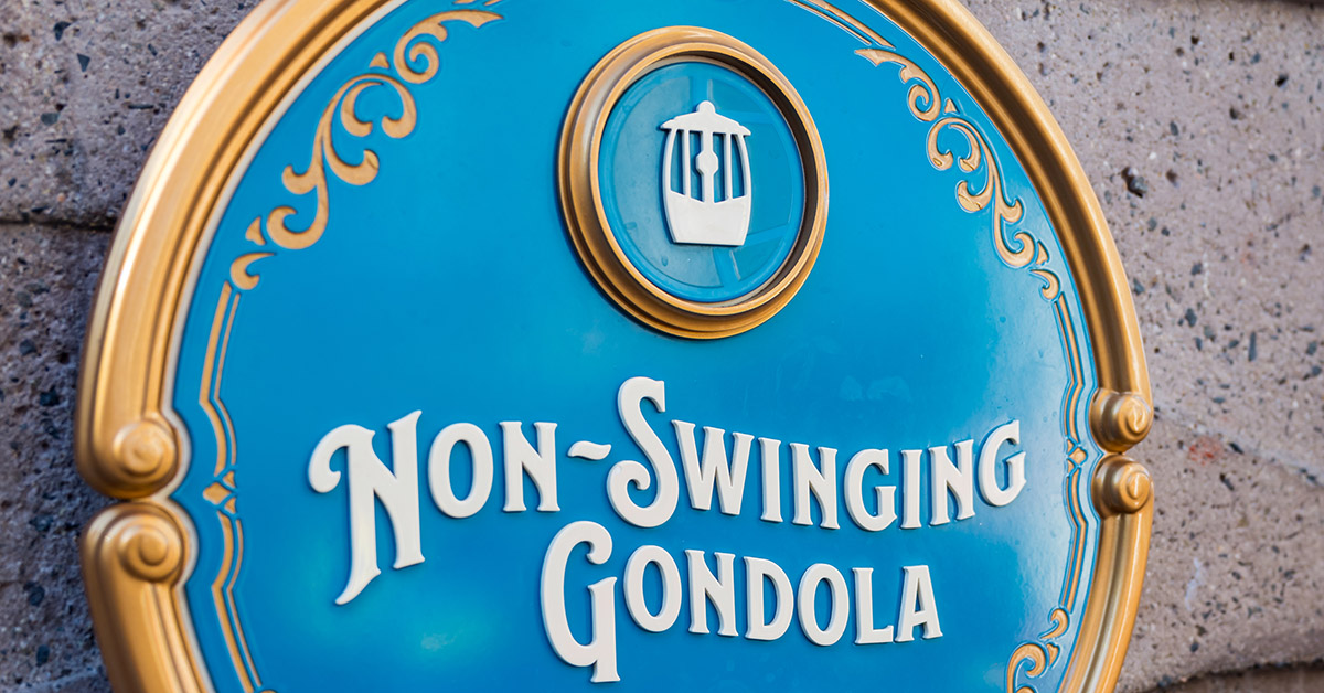 Pixar Pal-A-Round – Non-Swinging Gondolas