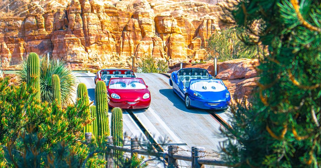 Radiator Springs Racers, cars on race track