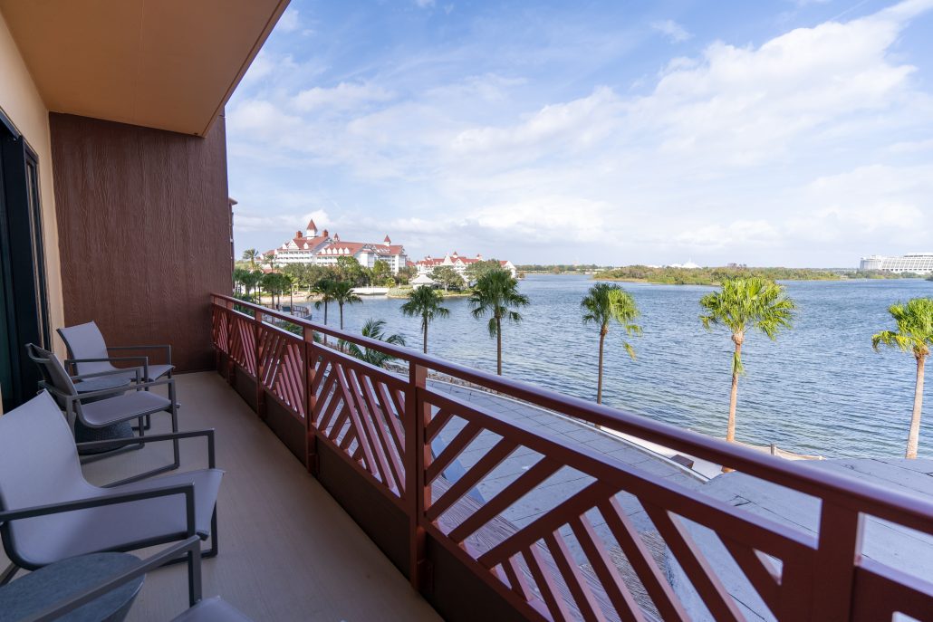 best disney world hotels for big groups, island tower at polynesian village resort