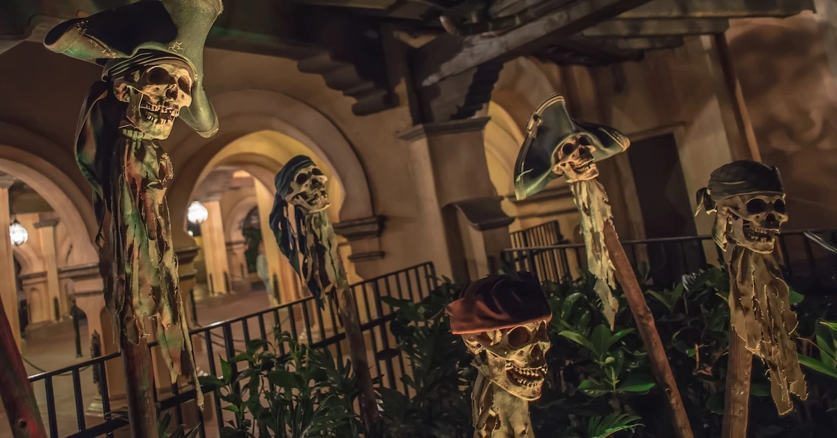 Pirates of the Caribbean ride exterior at night, worst Disney World rides for toddlers