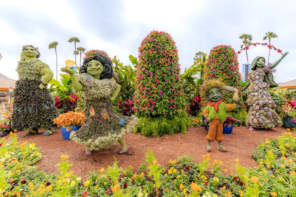 Flower and Garden Festival at EPCOT, Moana topiary