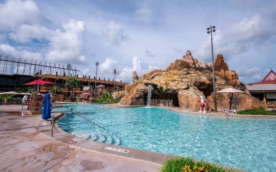 Barefoot Pool Bar