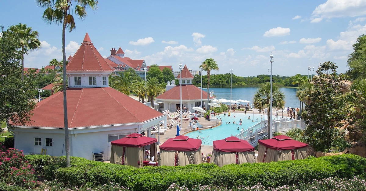 Beaches Pool Bar & Grill at Grand Floridian pool