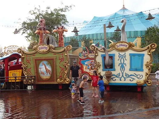 disney world playgrounds, casey jr. splash pad