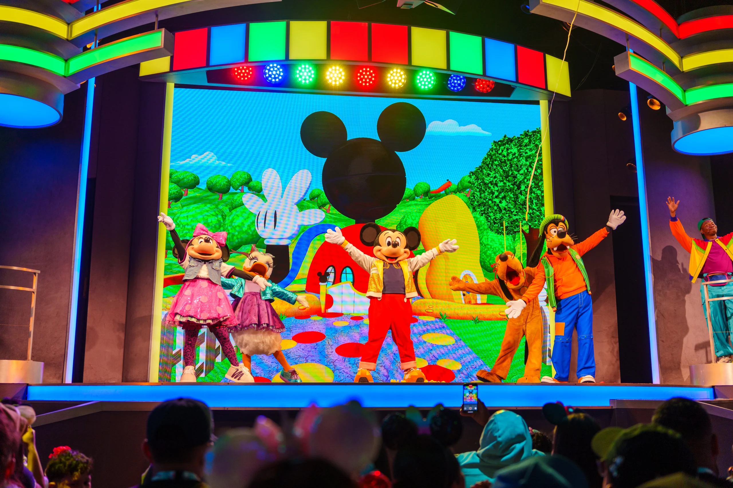 Disney Junior: Mickey Mouse Clubhouse Live! characters on stage