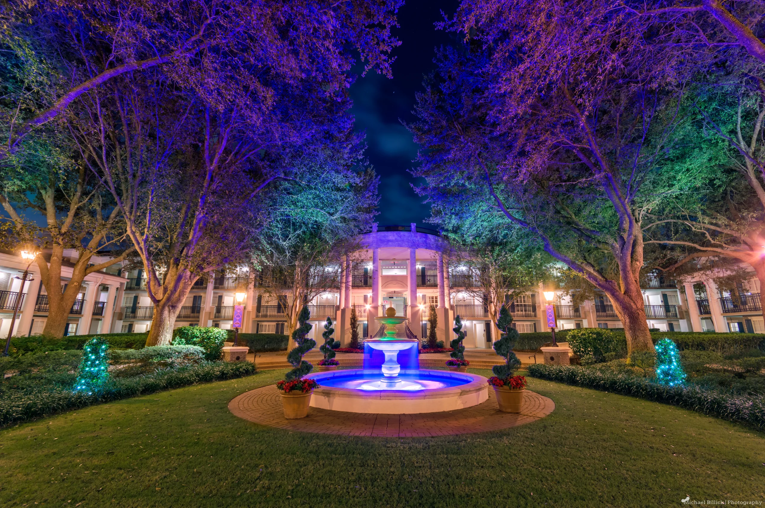 Disney's Port Orleans Resort - Riverside fountain lit up at night