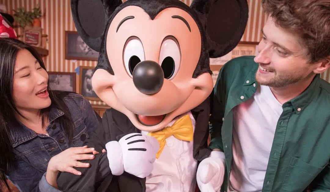 Meet Mickey Mouse at Disneyland Paris