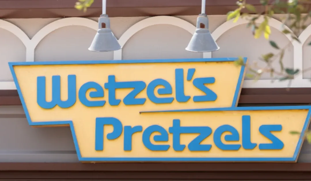 Wetzel’s Pretzels Kiosk West Side