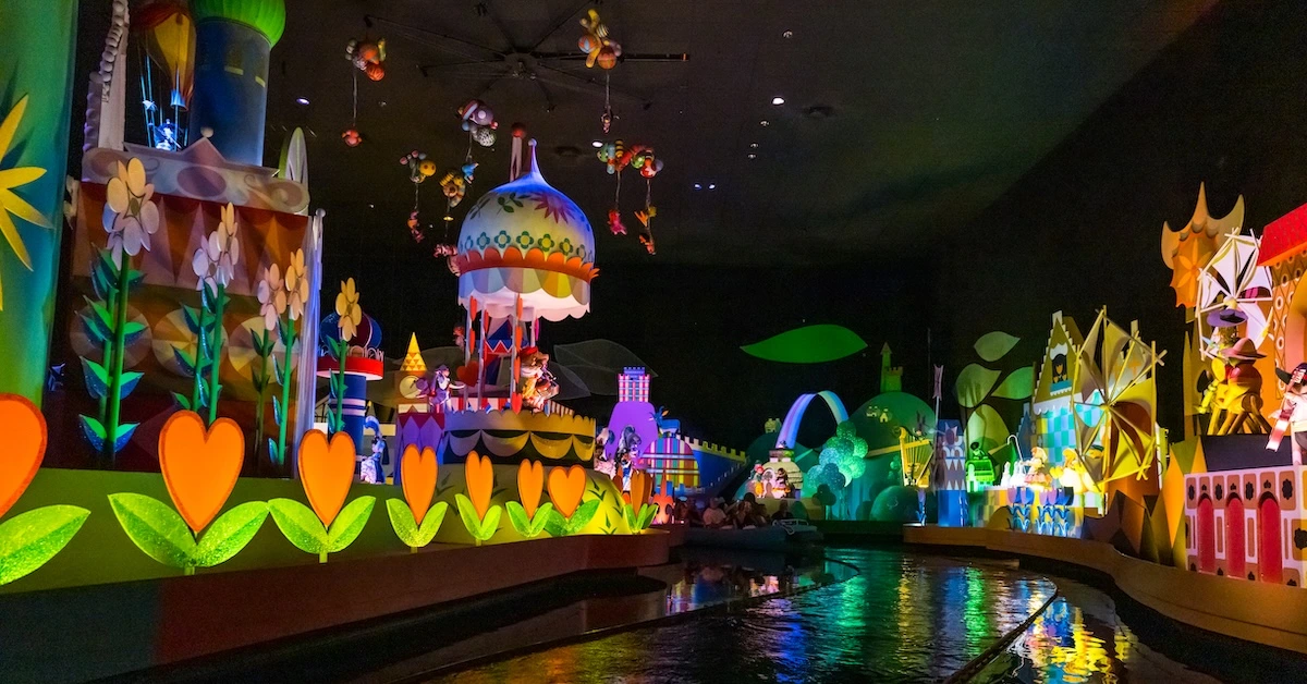 081423_Magic-Kingdom_Its-A-Small-World_Low-Angle-Water-Reflection_Cliff-Wang (FI) it's a small world at Magic Kingdom, interior scenes