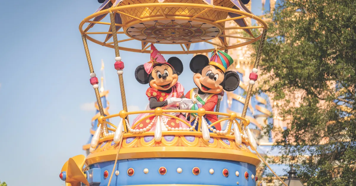 mickey and minnie at disney world, mickey and minnie in festival of fantasy parade