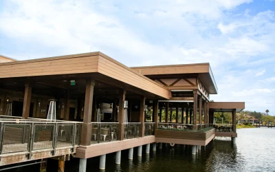 Three Bridges Bar & Grill at Villa del Lago